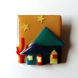 Lucinda Vintage Handcrafted Resin Coating Collectible House Pin (#2)